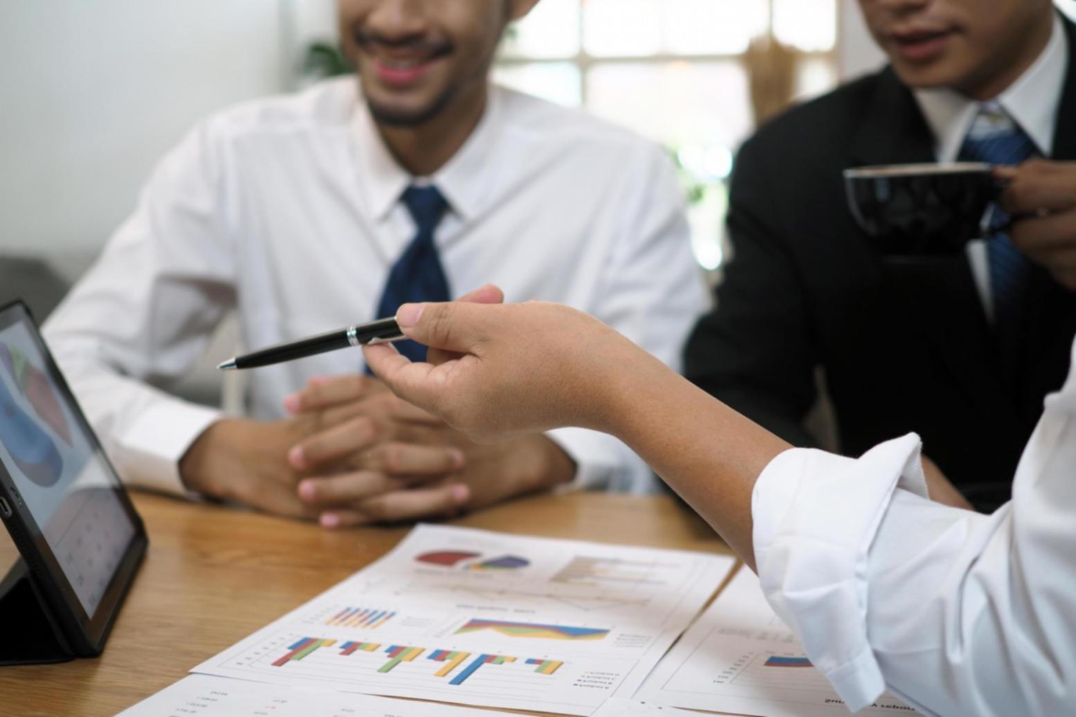 Geschäftstreffen für Partnerschaftsverhandlungen